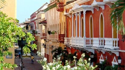 Gane un carro y disfrute de la belleza de Cartagena