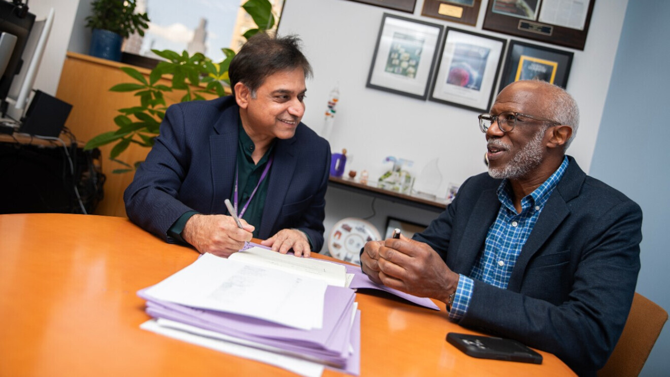 Prof. Deepak Saxena and Prof. Marc Anton Walters (right) are collaborating on a project, funded by a National Institutes of Health Small Business Technology Transfer grant, to further develop the zinc-based treatment.