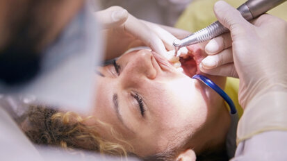 Is de Nederlandse mondzorg te veel op curatie gericht?