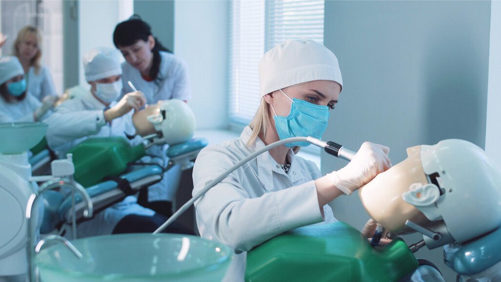 Jönköping University aims to create new dental programme to address dentist shortage in Sweden