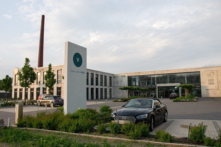 Nach dem Event ist vor dem Event. Auf der Website www.vanderven.de finden Dentalteams alle geplanten Veranstaltungen und Fortbildungsangebote.   