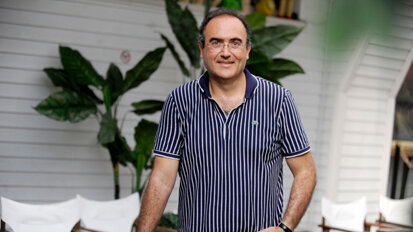 Sunay Akın Diş Hekimleriyle Buluşuyor