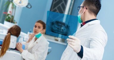 Treatment coordinator: The bridge to case acceptance