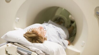 Tomografia de cabeça e pescoço pode aumentar risco de câncer em crianças