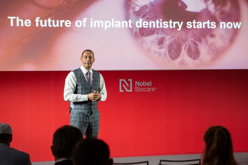 President of Nobel Biocare, Hans Geiselhöringer, at the press conference. (Photograph: Nobel Biocare)