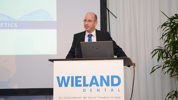 Neue Lösungen für digital gefertigten, individuellen Zahnersatz