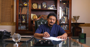 Long-term performance of Straumann SLActive implants in compromised health conditions