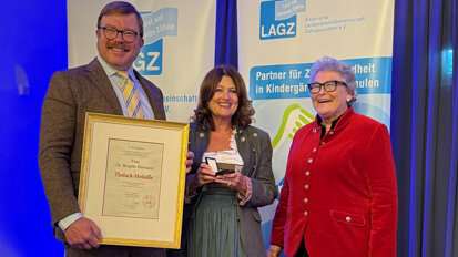 Auszeichnung für jahrzehntelanges Engagement in der Gruppenprophylaxe