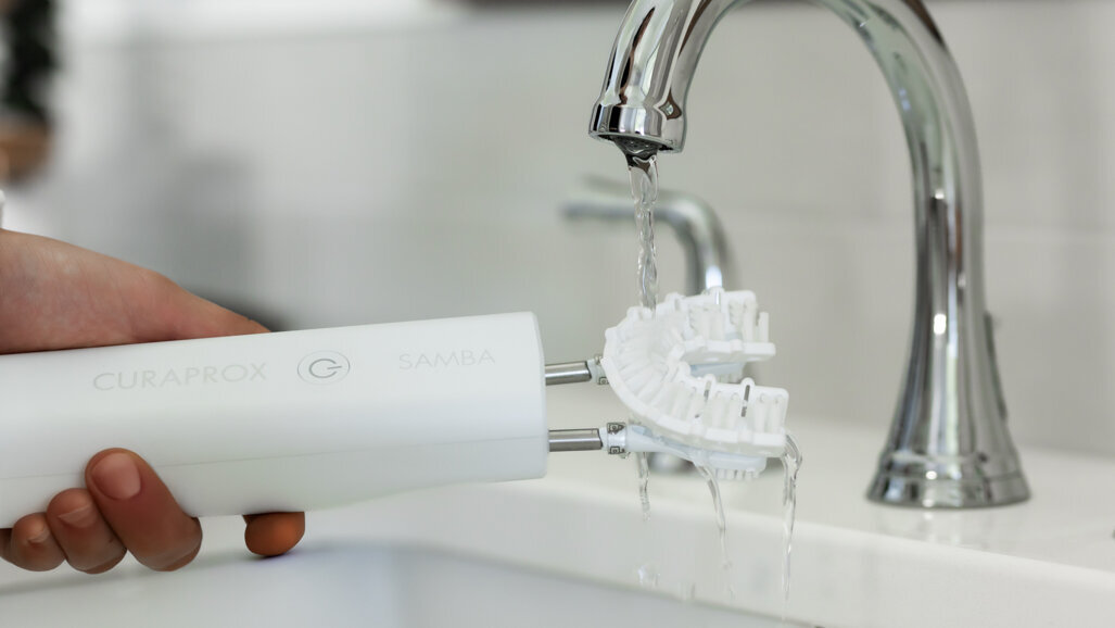 At last: A fully robotic toothbrush for disabled patients