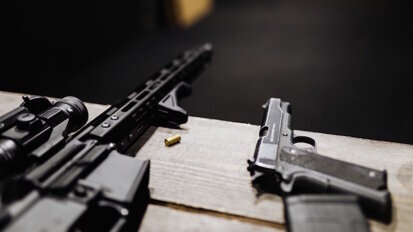 Silah Deposu Gibi Diş Muayenehanesi