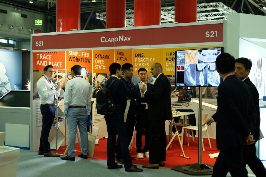 The ClaroNav booth at the EAO 2018. (Photograph: Timo Krause, OEMUS MEDIA)