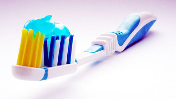 Antibacterial agent boosts toothpaste effectiveness