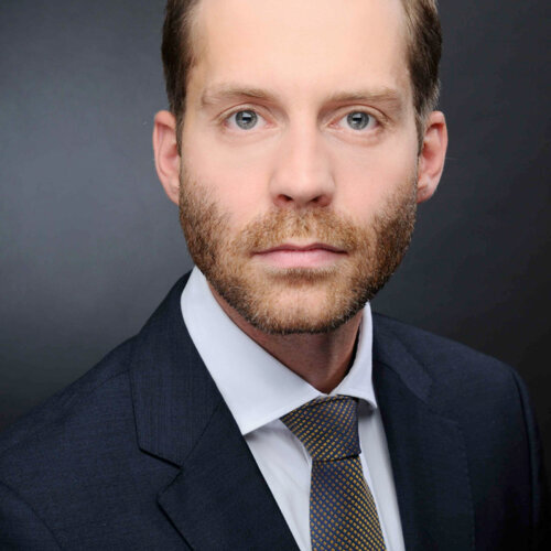 Prof. Falk Schwendicke