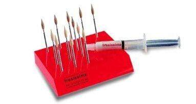 Cosa fa la differenza tra un odontotecnico e un artista ?