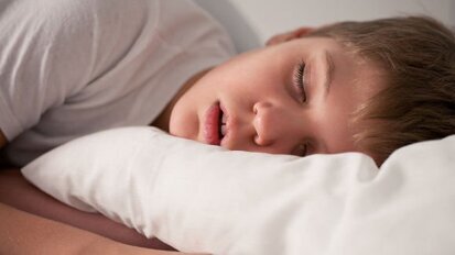 הורים לא מודעים לסיכונים הקשורים לנחירות מתמשכות אצל ילדים