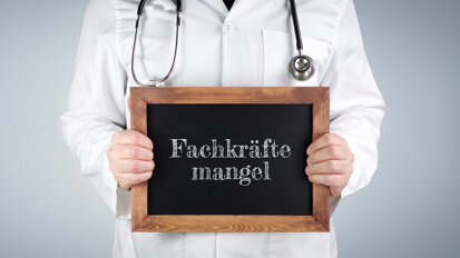 Alarmruf der Medizinalberufe: Forderungen gegen Fachkräftemangel Alarmruf der Medizinalberufe: Forderungen gegen Fachkräftemangel