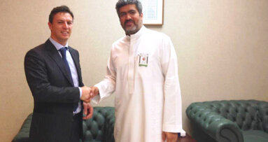 Doctor smile educates Saudi supplier on dental lasers