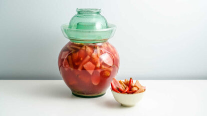 Čínská nakládaná zelenina může pomoci v prevenci zubního kazu