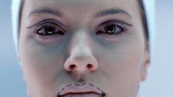 Un salto dal chirurgo estetico per festeggiare un divorzio