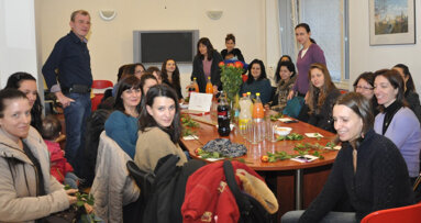 УС на СРК подкрепи 27 майки-зъболекарки