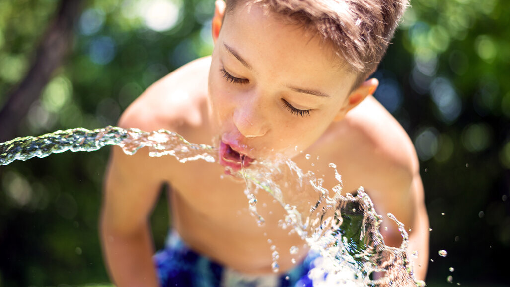 Tag der Zahngesundheit: Gesund beginnt im Mund – Superkraft Spucke