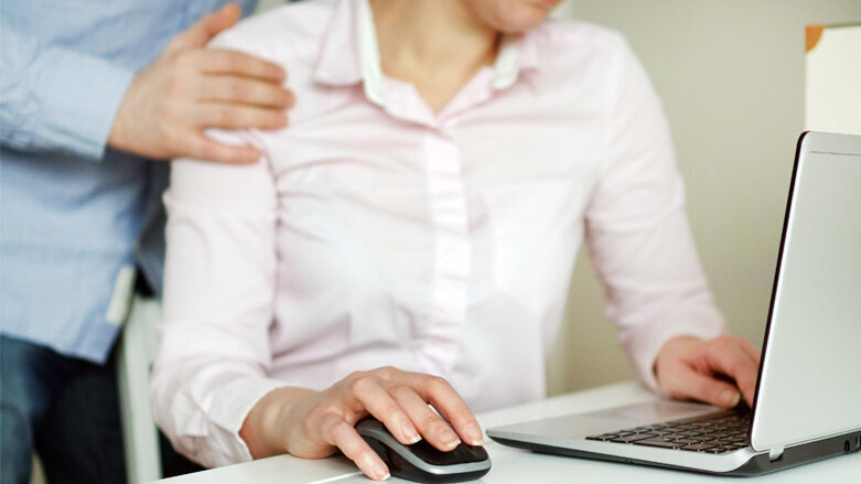 Sexuelle Belästigung gegenüber Frauen am Arbeitsplatz nimmt zu