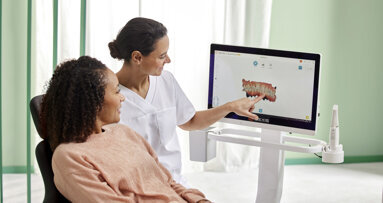 Zmień doświadczenia pacjentów na lepsze dzięki proaktywnej opiece stomatologicznej