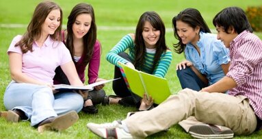 Erhalt des Staatsexamens gefordert