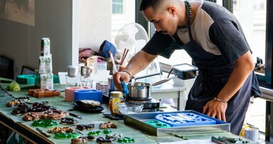 Meer dan tandarts: Đăng-Vũ Đặng – kunstenaar