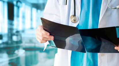 La malattia parodontale aumenta il rischio di cancro al seno nelle donne in postmenopausa