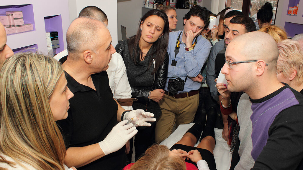 Предстои курс по лицева естетика за зъболекари