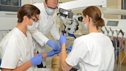 Neue High-Tech-Behandlungseinheiten für Uni-Zahnklinik Würzburg