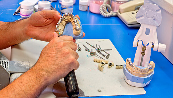 Profilo dell’odontotecnico: il Presidente Prada ribadisce il suo parere, non serve un nuova figura sanitaria