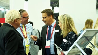 At the EAO Congress 2018 the CleanImplant Foundation awarded the Bredent group with the Trusted Quality Certificate. (Photograph: Timo Krause, OEMUS MEDIA)