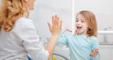 Fluoridlack wird eine Kassenleistung für alle Kinder unter 6 Jahren