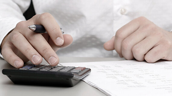 Détailler le coût des prothèses sur les devis : réactions sur le décret en cours