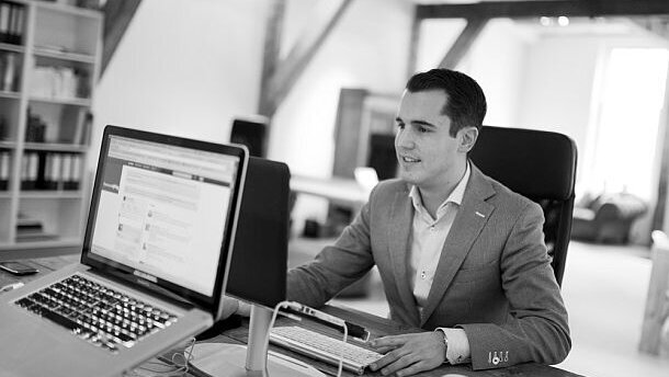 “Zie social media als een digitale balie voor je praktijk”