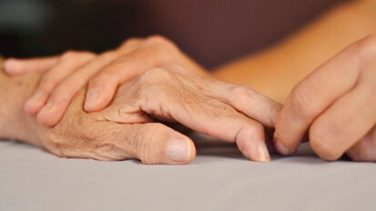 Patogeno responsabile della parodontite potrebbe attivare l’artrite reumatoide