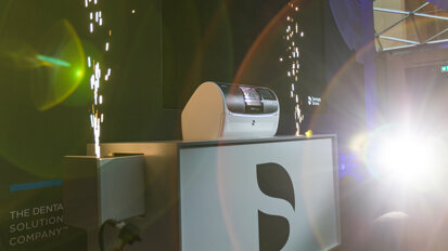 The first presentation of the CEREC Primemill on 24 January marked the offcial market launch of the unit. (Image: Dentsply Sirona)