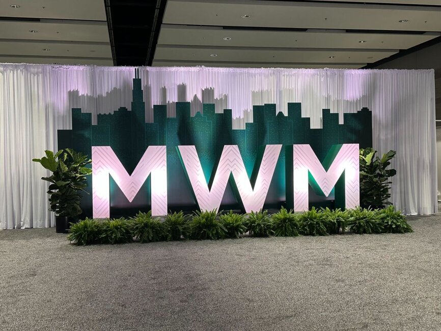 The CDS Midwinter Meeting is one of the major dental events worldwide.