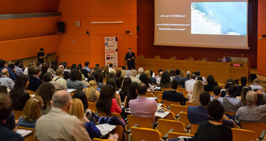 Λύνοντας τους γρίφους της προσθετικής.