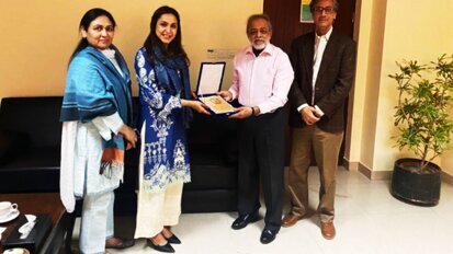 International lecturer discuses ways to detect insipient caries