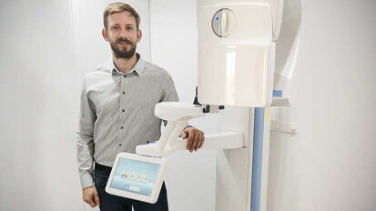 Estudo associa o uso do fio dental aos níveis mais altos de produtos químicos tóxicos no organismo