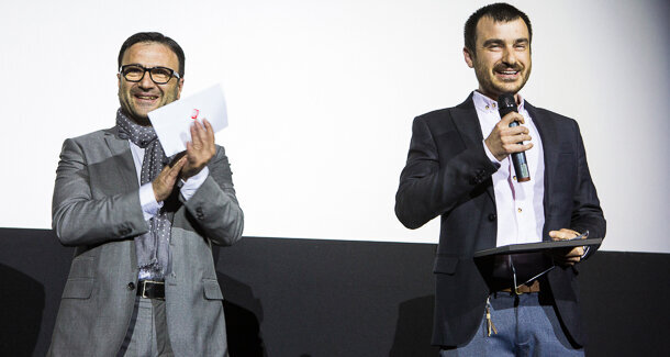 Dr Hodor Fakih (left), professor at the Sofia Medical University, presenting the award for an orthodontic case to Dr Krasimir Avramov (right).