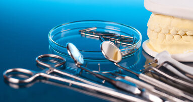 Peste 25% dintre români îşi pierd dinţii prea devreme.