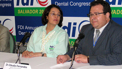 Mundgesundheit von Zahnprothesenträger thematisiert Mundgesundheit von Zahnprothesenträger thematisiert