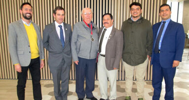 Medalla a Benjamín Herazo