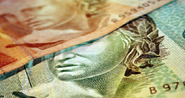 Equiparação salarial entre cirurgiões-dentistas e médicos