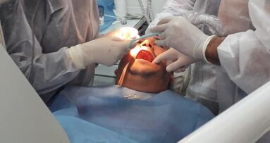 Une bactérie dentaire impliquée dans la progression du cancer colorectal