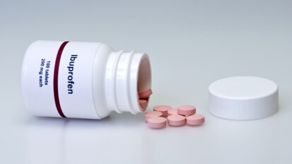 COVID-19: Ungünstiger Verlauf durch ACE-Hemmer und Ibuprofen? COVID-19: Ungünstiger Verlauf durch ACE-Hemmer und Ibuprofen?